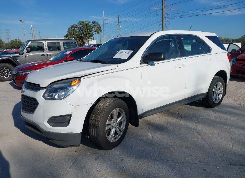 Photo 2 of 2017 Chevrolet Equinox LS (VIN 2GNALBEK1H1545374)