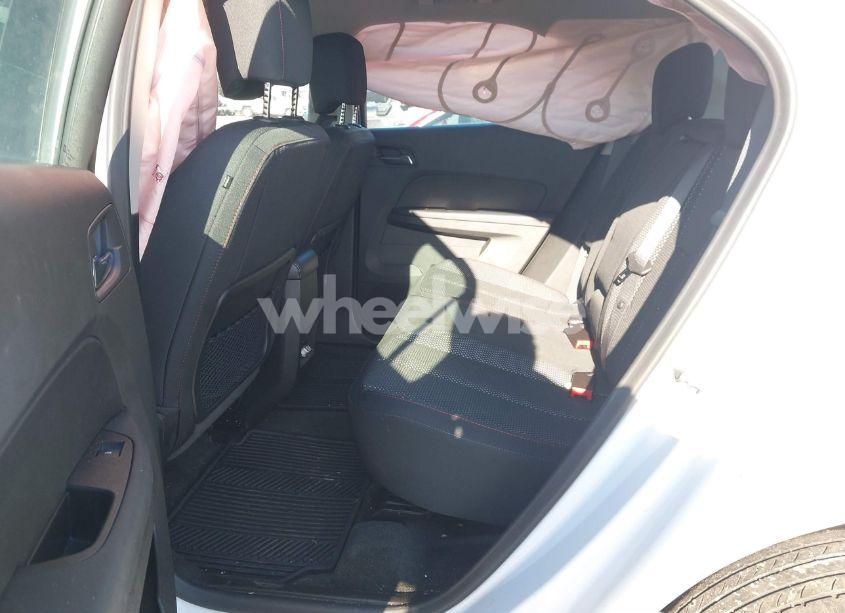 Photo 8 of 2017 Chevrolet Equinox LS (VIN 2GNALBEK1H1545374)