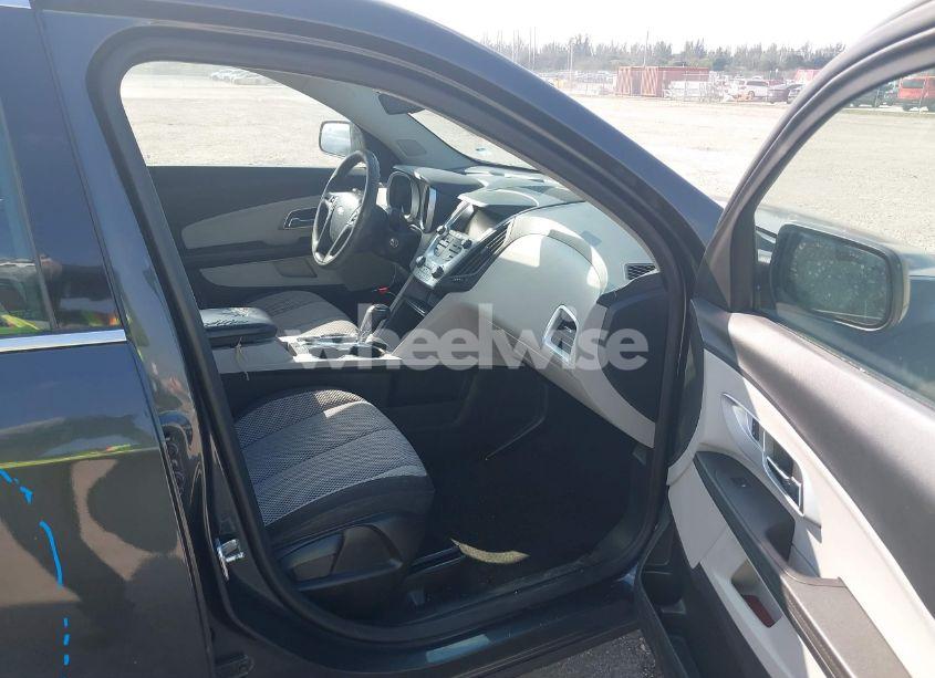 Photo 5 of 2017 Chevrolet Equinox LS (VIN 2GNALBEK1H1546587)