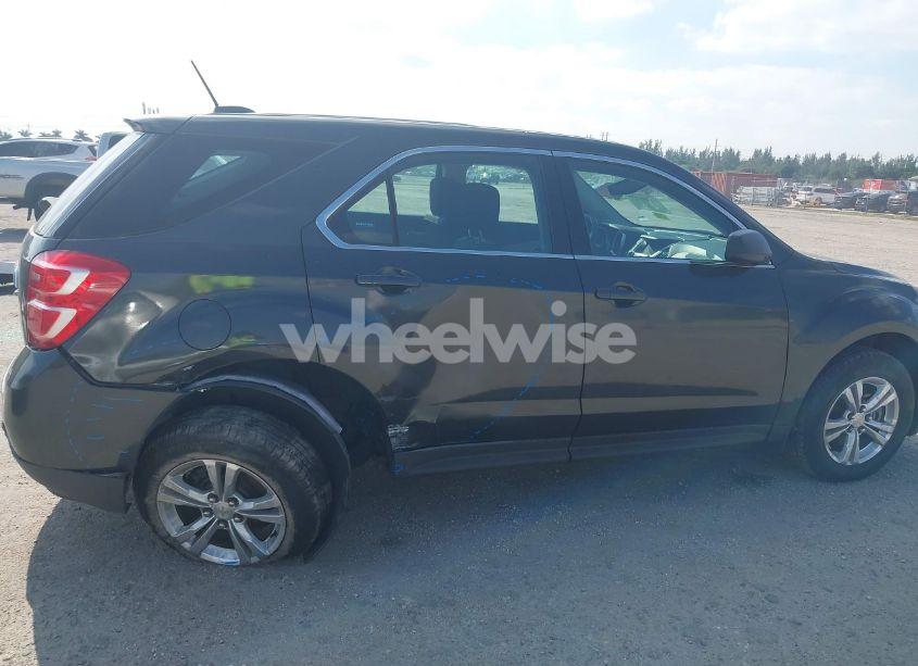 Photo 6 of 2017 Chevrolet Equinox LS (VIN 2GNALBEK1H1546587)