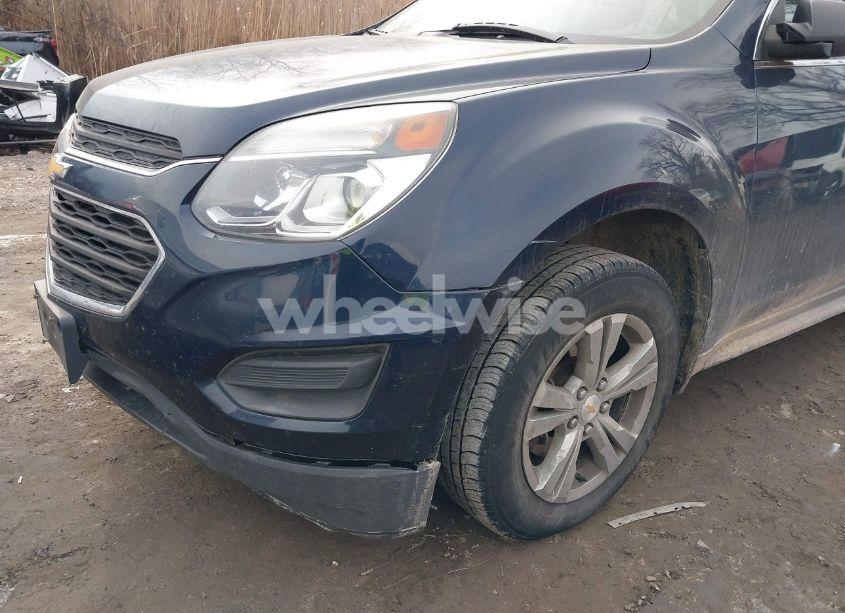 Photo 6 of 2017 Chevrolet Equinox LS (VIN 2GNALBEK1H1551059)