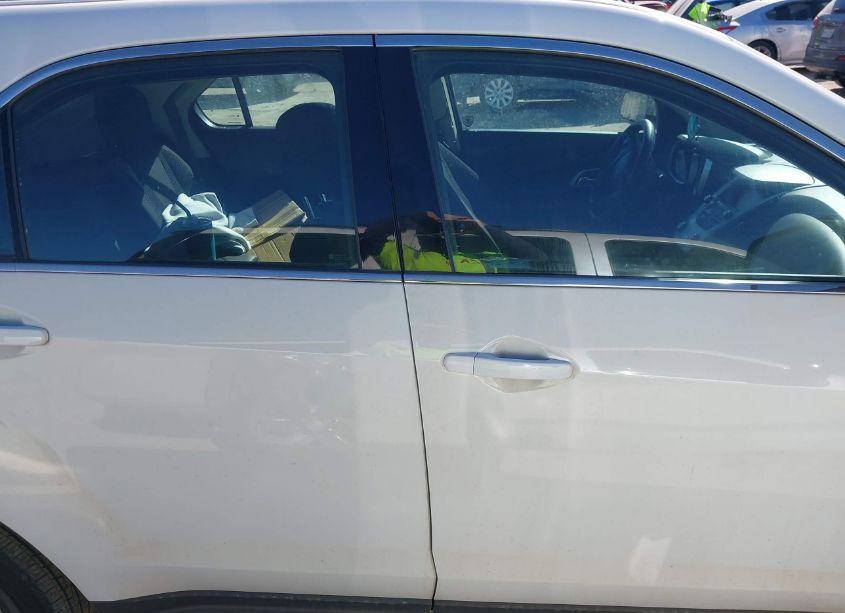 Photo 13 of 2017 Chevrolet Equinox LS (VIN 2GNALBEK1H1565320)