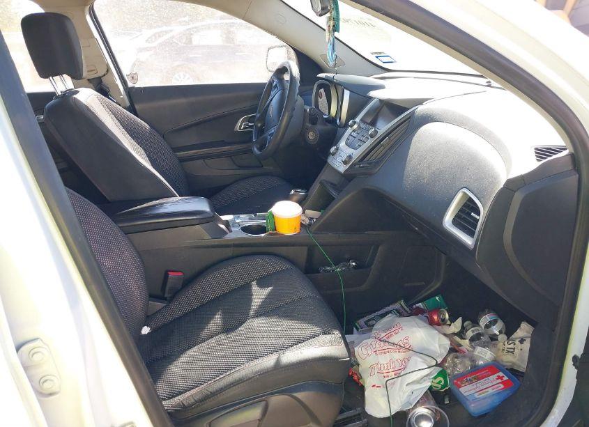 Photo 5 of 2017 Chevrolet Equinox LS (VIN 2GNALBEK1H1565320)