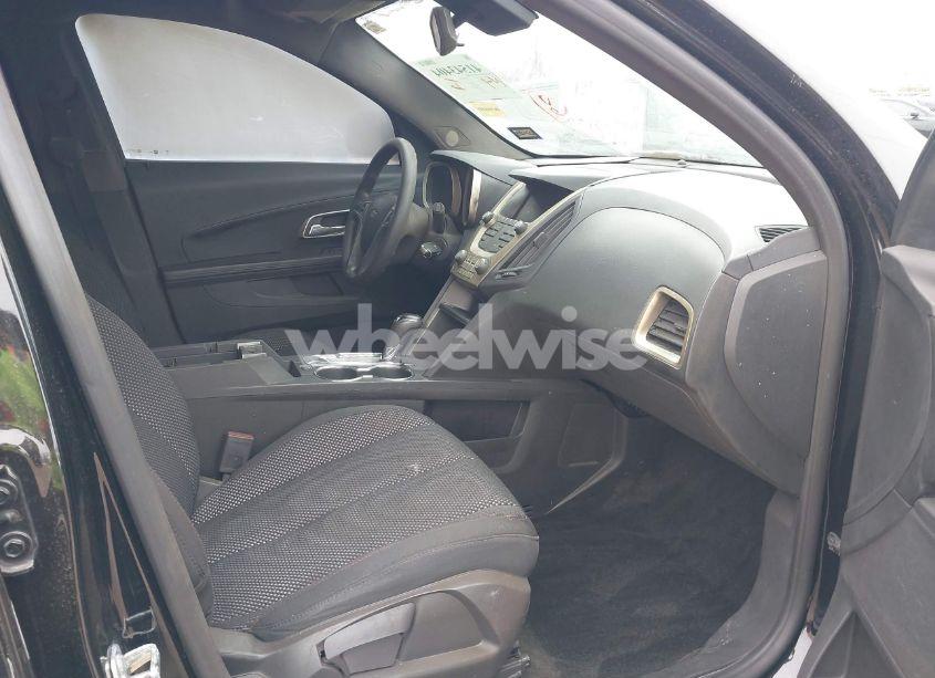 Photo 5 of 2017 Chevrolet Equinox LS (VIN 2GNALBEK1H1608280)