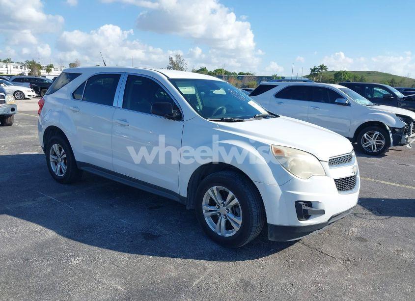 2012 Chevrolet Equinox LS (VIN 2GNALBEK2C1188117) main photo