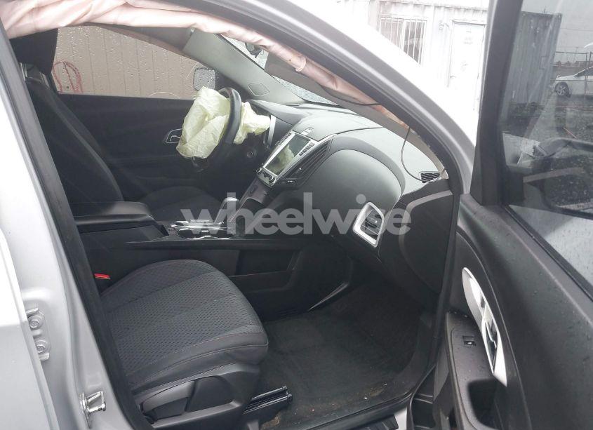 Photo 5 of 2012 Chevrolet Equinox LS (VIN 2GNALBEK2C6360181)