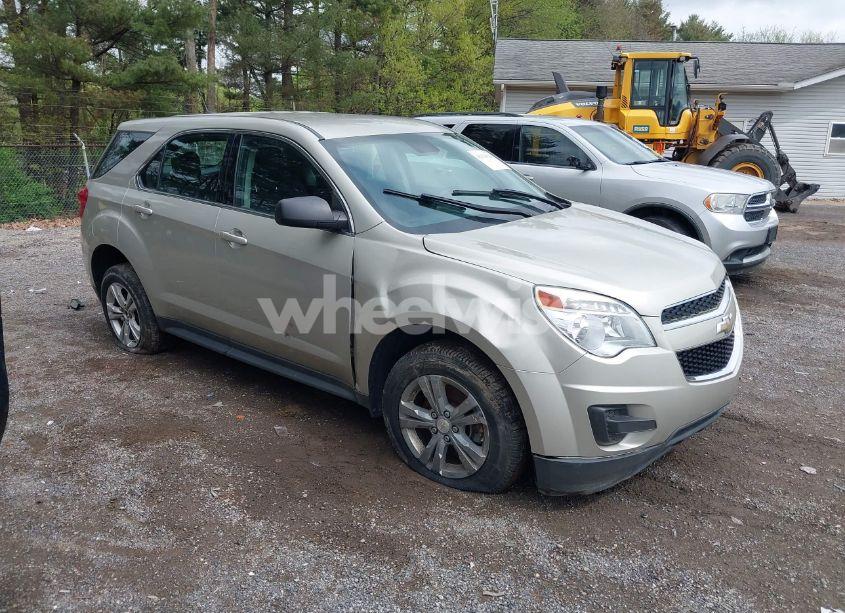 2013 Chevrolet Equinox LS (VIN 2GNALBEK2D6264794) main photo