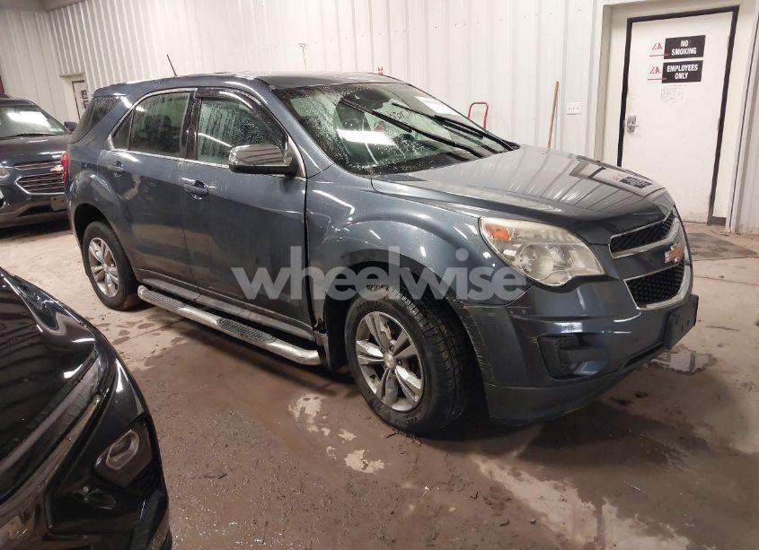 2013 Chevrolet Equinox LS (VIN 2GNALBEK2D6273043) main photo