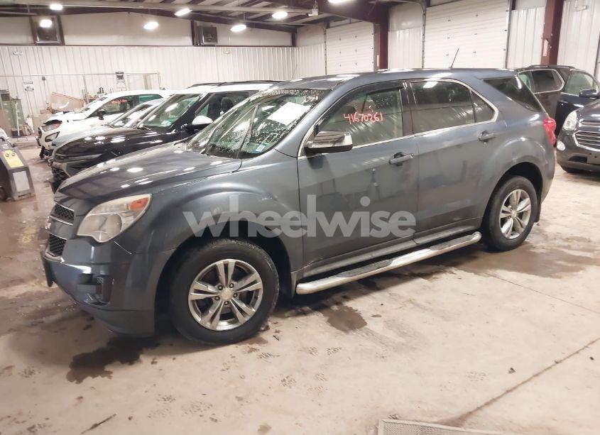 Photo 2 of 2013 Chevrolet Equinox LS (VIN 2GNALBEK2D6273043)