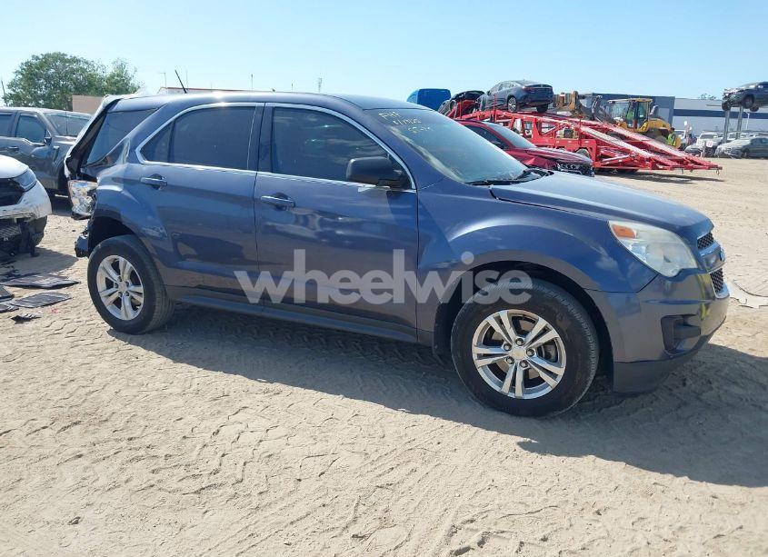 2013 Chevrolet Equinox LS (VIN 2GNALBEK2D6375099) main photo