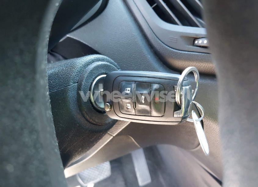 Photo 11 of 2013 Chevrolet Equinox LS (VIN 2GNALBEK2D6375099)