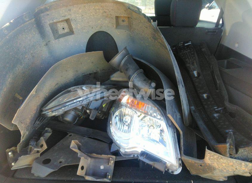 Photo 12 of 2015 Chevrolet Equinox 1LT (VIN 2GNALBEK2F6325693)