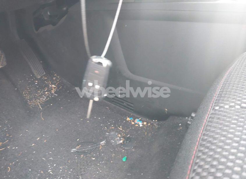 Photo 11 of 2016 Chevrolet Equinox LS (VIN 2GNALBEK2G1124200)