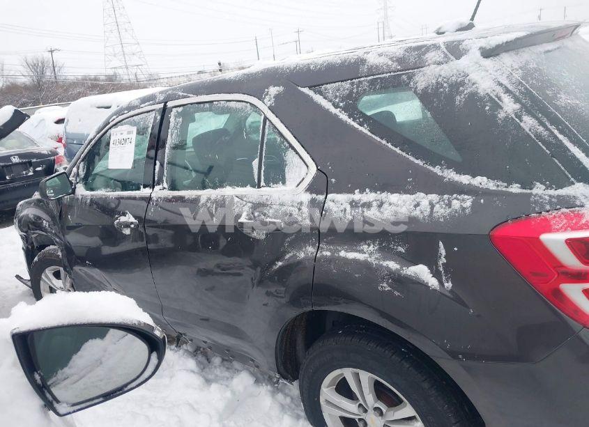 Photo 13 of 2016 Chevrolet Equinox LS (VIN 2GNALBEK2G6255470)