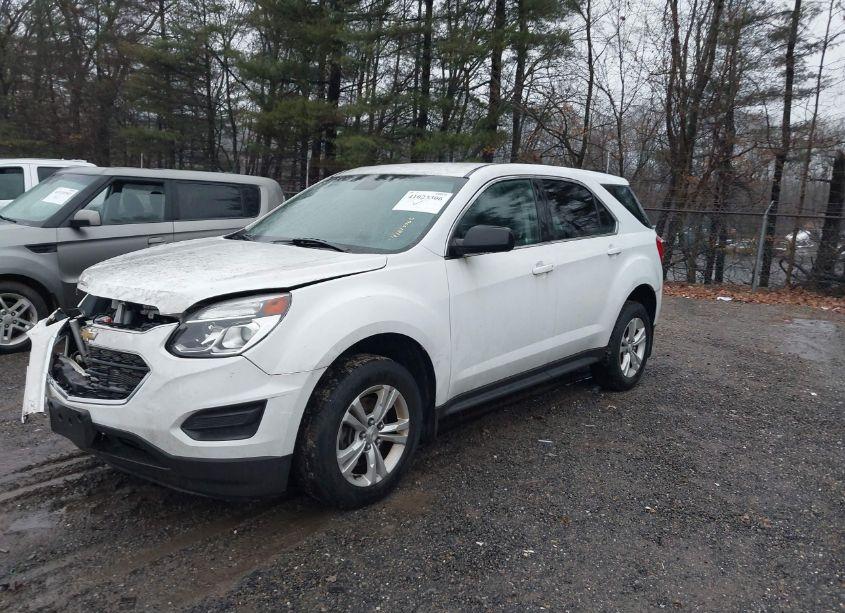 Photo 2 of 2017 Chevrolet Equinox LS (VIN 2GNALBEK2H1516756)