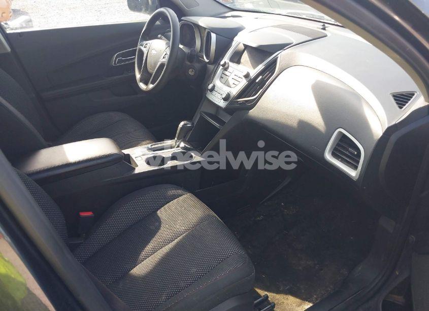 Photo 5 of 2017 Chevrolet Equinox LS (VIN 2GNALBEK2H1518765)