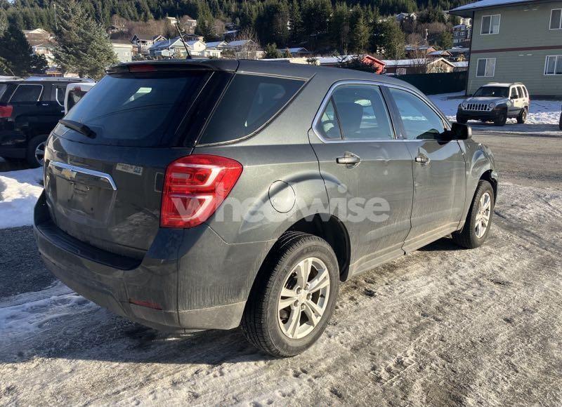 Photo 4 of 2017 Chevrolet Equinox LS (VIN 2GNALBEK2H1565780)