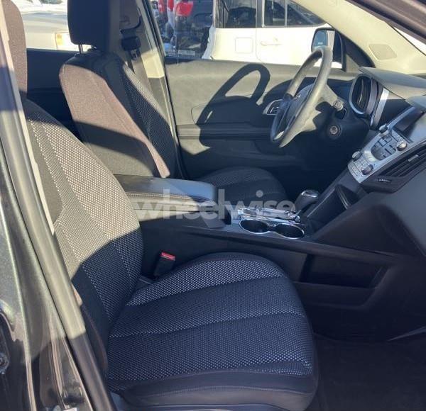 Photo 5 of 2017 Chevrolet Equinox LS (VIN 2GNALBEK2H1565780)