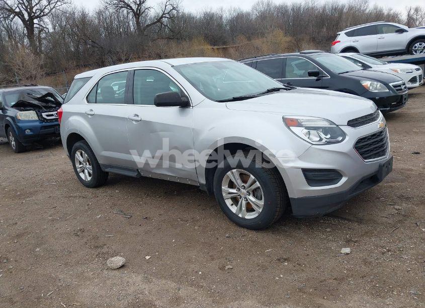 2017 Chevrolet Equinox LS (VIN 2GNALBEK2H1579159) main photo