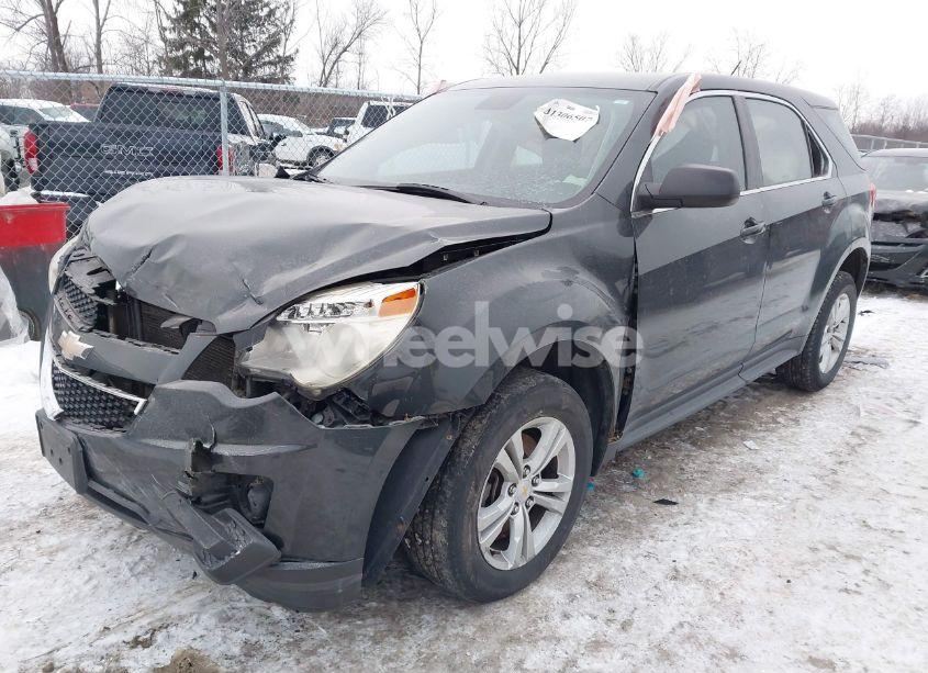 Photo 2 of 2013 Chevrolet Equinox LS (VIN 2GNALBEK3D1116067)