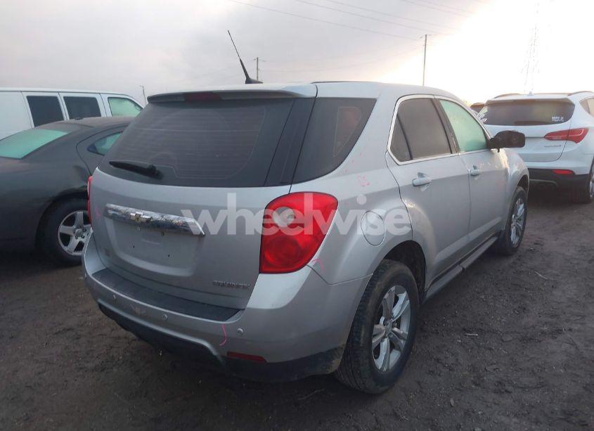 Photo 4 of 2013 Chevrolet Equinox LS (VIN 2GNALBEK3D6114399)