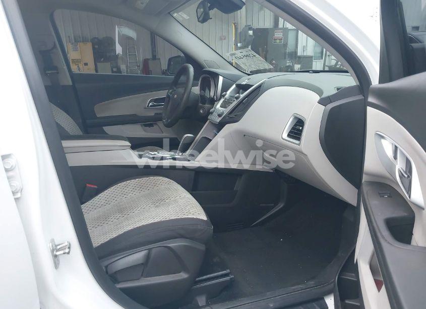 Photo 5 of 2013 Chevrolet Equinox LS (VIN 2GNALBEK3D6230623)