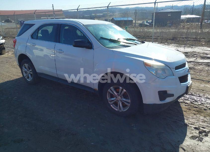 2013 Chevrolet Equinox LS (VIN 2GNALBEK3D6341379) main photo