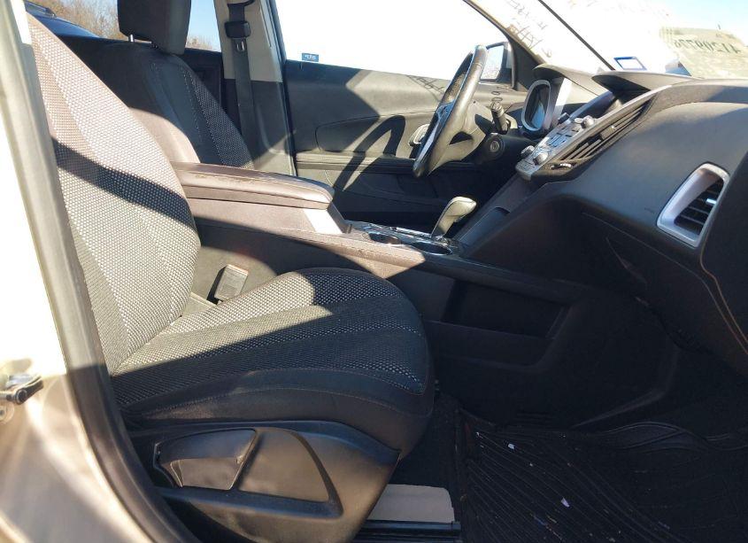 Photo 5 of 2014 Chevrolet Equinox 1LT (VIN 2GNALBEK3E1118824)