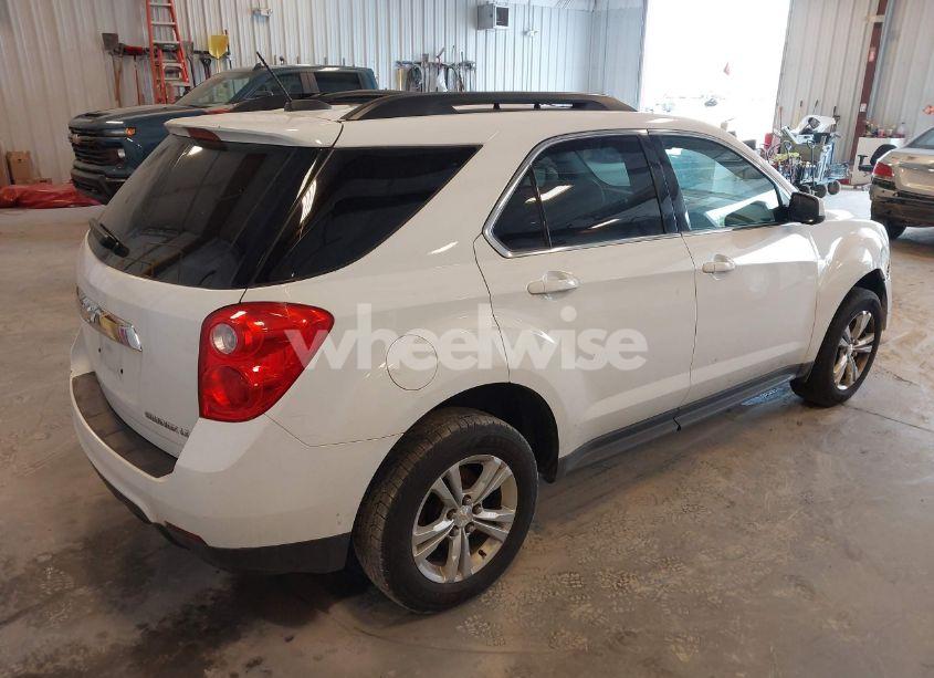 Photo 4 of 2015 Chevrolet Equinox 1LT (VIN 2GNALBEK3F1180273)