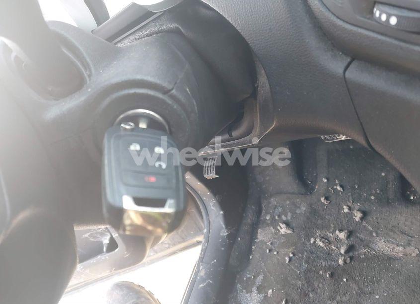 Photo 11 of 2015 Chevrolet Equinox 1LT (VIN 2GNALBEK3F6325654)