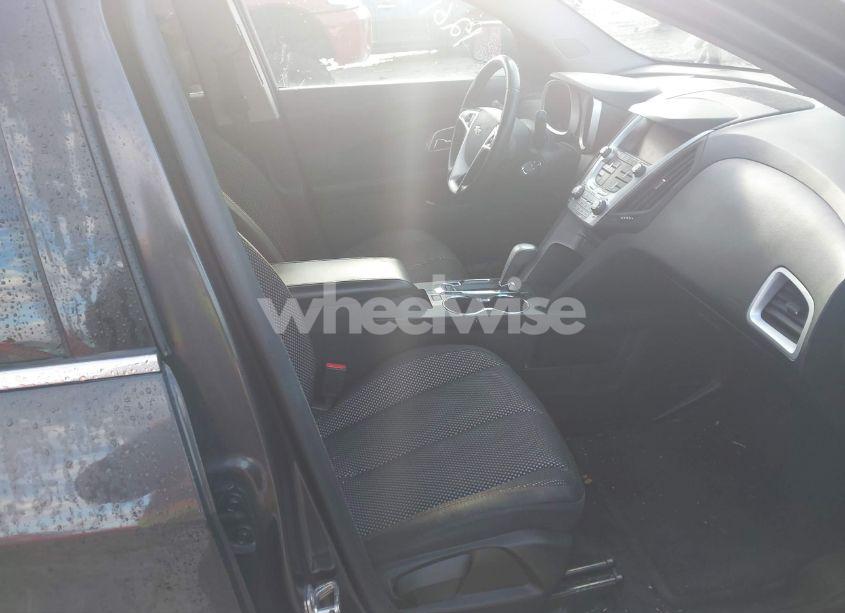 Photo 5 of 2015 Chevrolet Equinox 1LT (VIN 2GNALBEK3F6325654)