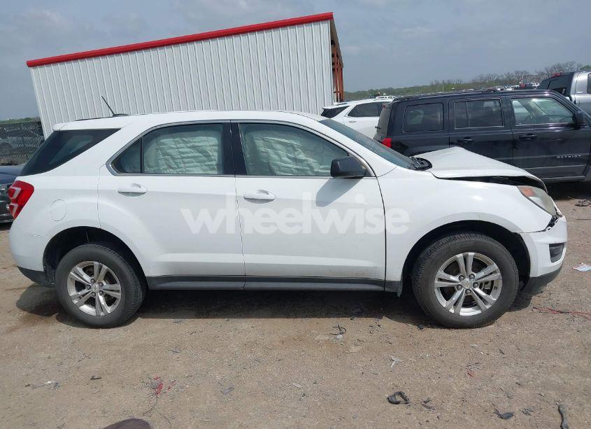 Photo 13 of 2016 Chevrolet Equinox LS (VIN 2GNALBEK3G1151020)