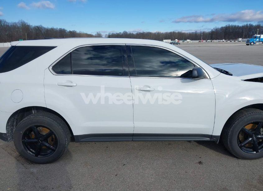 Photo 14 of 2017 Chevrolet Equinox LS (VIN 2GNALBEK3H1507239)