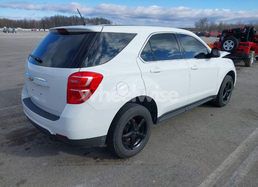 Photo 4 of 2017 Chevrolet Equinox LS (VIN 2GNALBEK3H1507239)