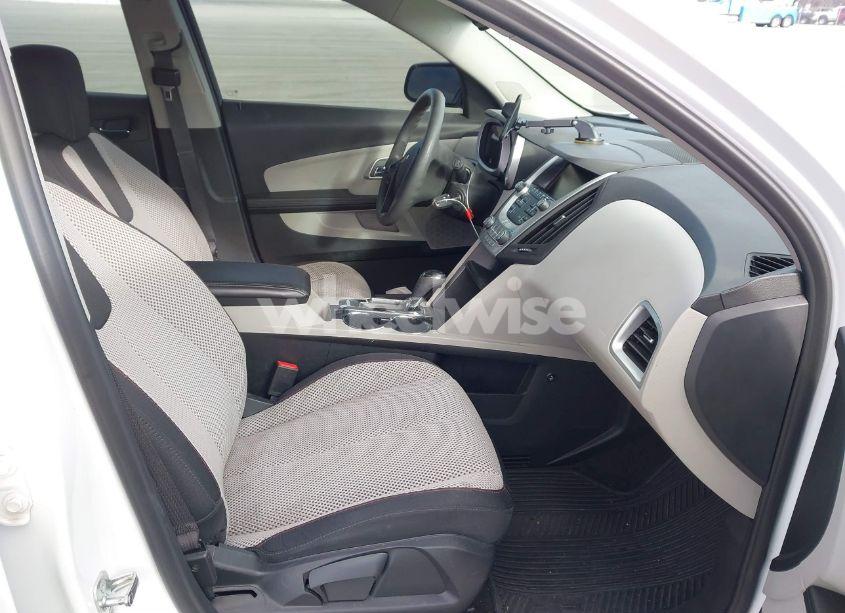 Photo 5 of 2017 Chevrolet Equinox LS (VIN 2GNALBEK3H1507239)