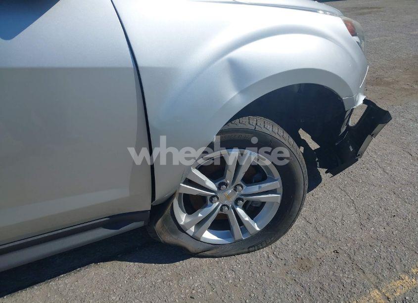 Photo 18 of 2017 Chevrolet Equinox LS (VIN 2GNALBEK3H1537986)