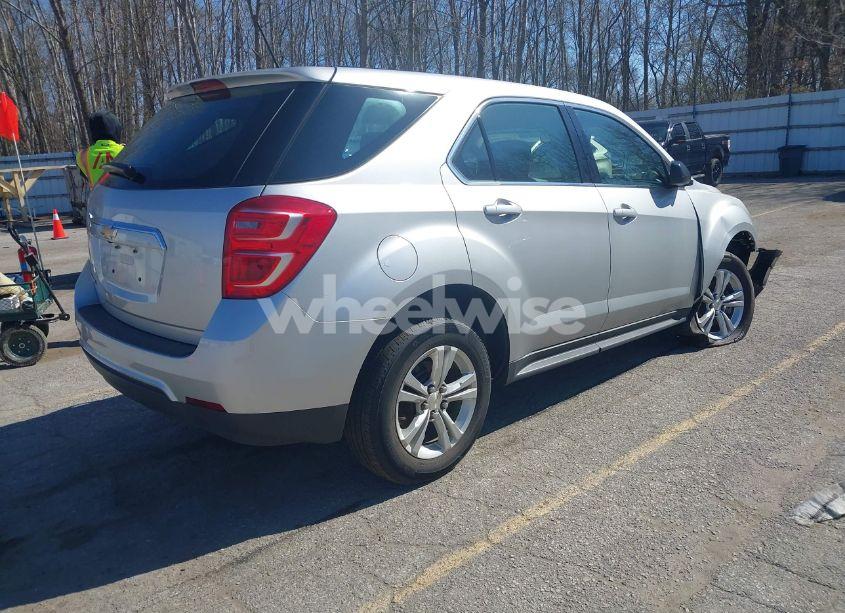Photo 4 of 2017 Chevrolet Equinox LS (VIN 2GNALBEK3H1537986)
