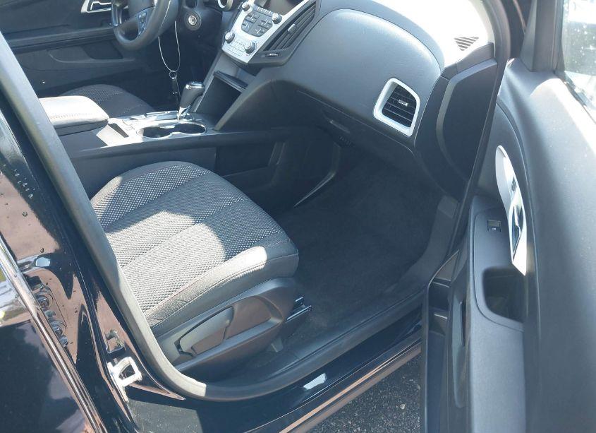 Photo 5 of 2017 Chevrolet Equinox LS (VIN 2GNALBEK3H1545909)