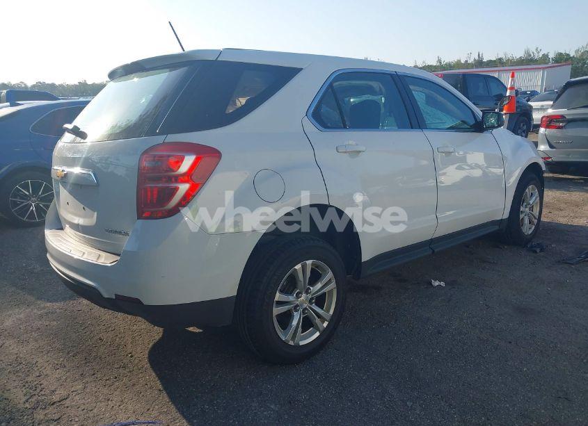 Photo 4 of 2016 Chevrolet Equinox LS (VIN 2GNALBEK4G1156470)