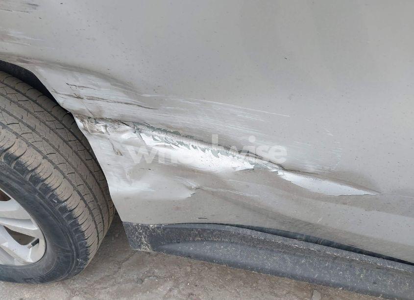 Photo 20 of 2016 Chevrolet Equinox LS (VIN 2GNALBEK4G1161572)