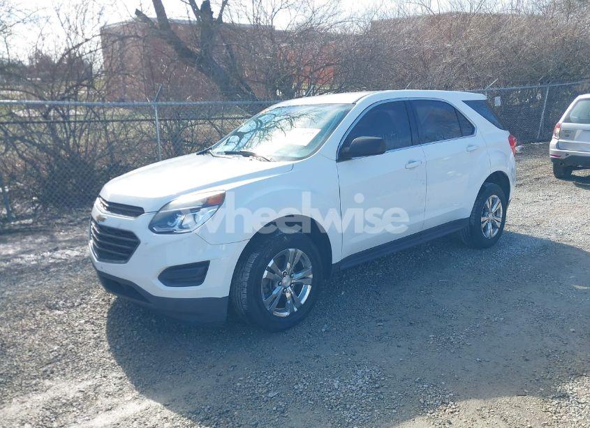 Photo 2 of 2016 Chevrolet Equinox LS (VIN 2GNALBEK4G1182857)