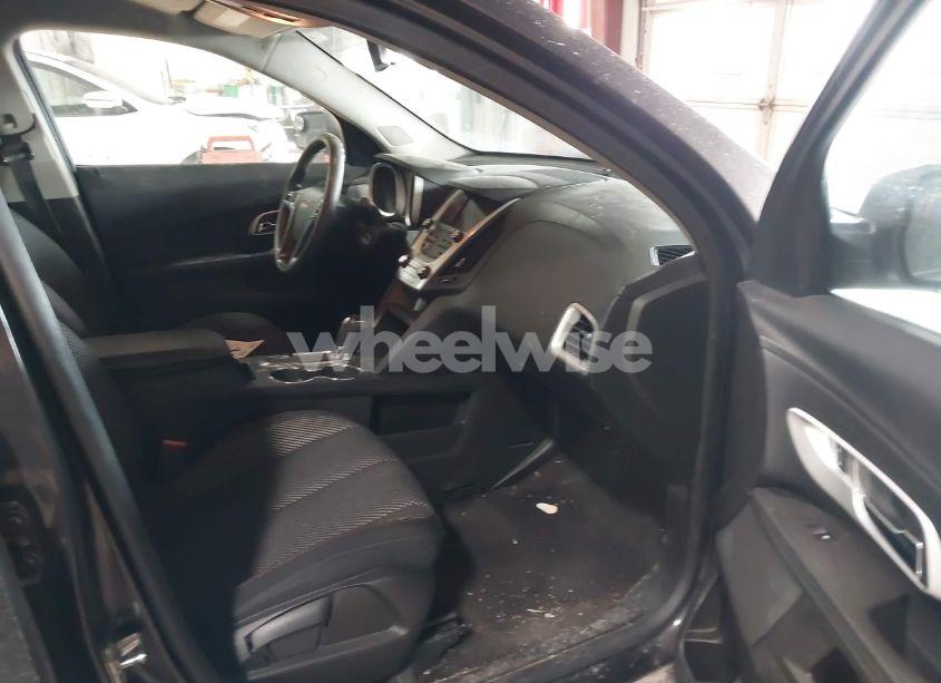 Photo 5 of 2016 Chevrolet Equinox LS (VIN 2GNALBEK4G6261822)