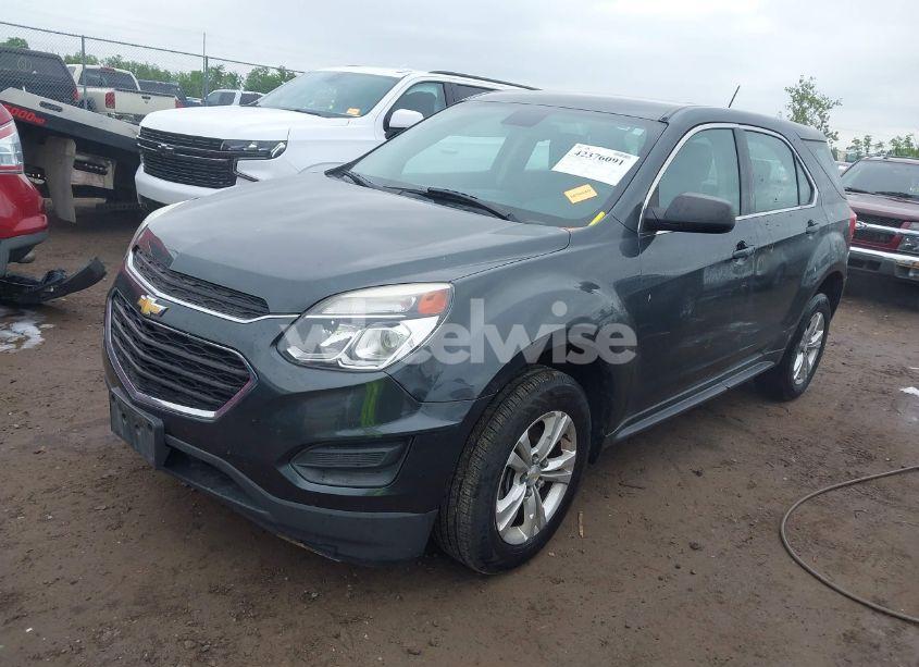 Photo 2 of 2017 Chevrolet Equinox LS (VIN 2GNALBEK4H1528438)