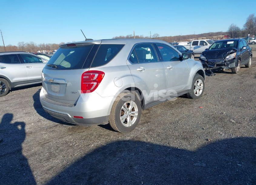 Photo 4 of 2017 Chevrolet Equinox LS (VIN 2GNALBEK4H1544459)