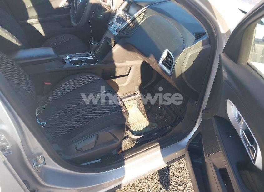 Photo 5 of 2017 Chevrolet Equinox LS (VIN 2GNALBEK4H1544459)