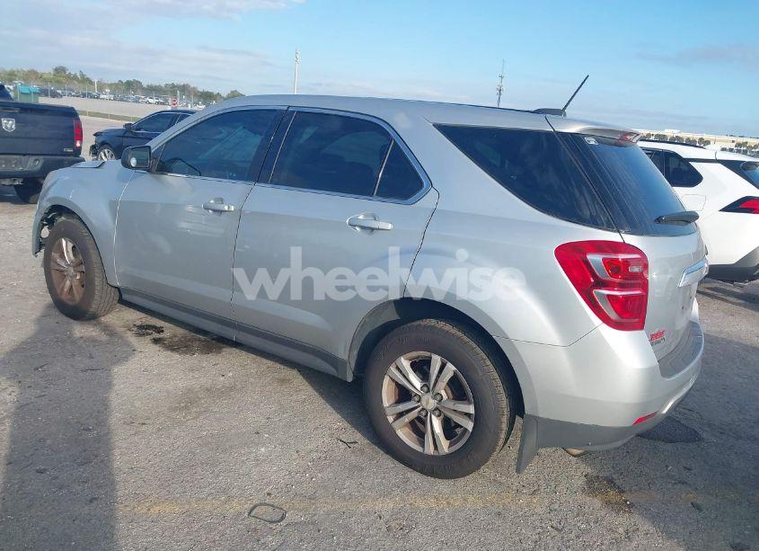 Photo 3 of 2017 Chevrolet Equinox LS (VIN 2GNALBEK4H1549516)