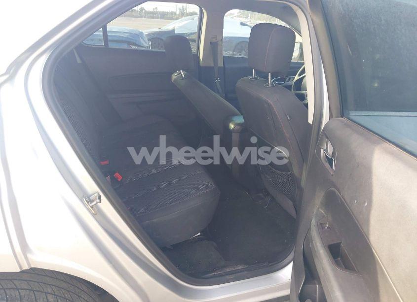 Photo 8 of 2017 Chevrolet Equinox LS (VIN 2GNALBEK4H1549516)