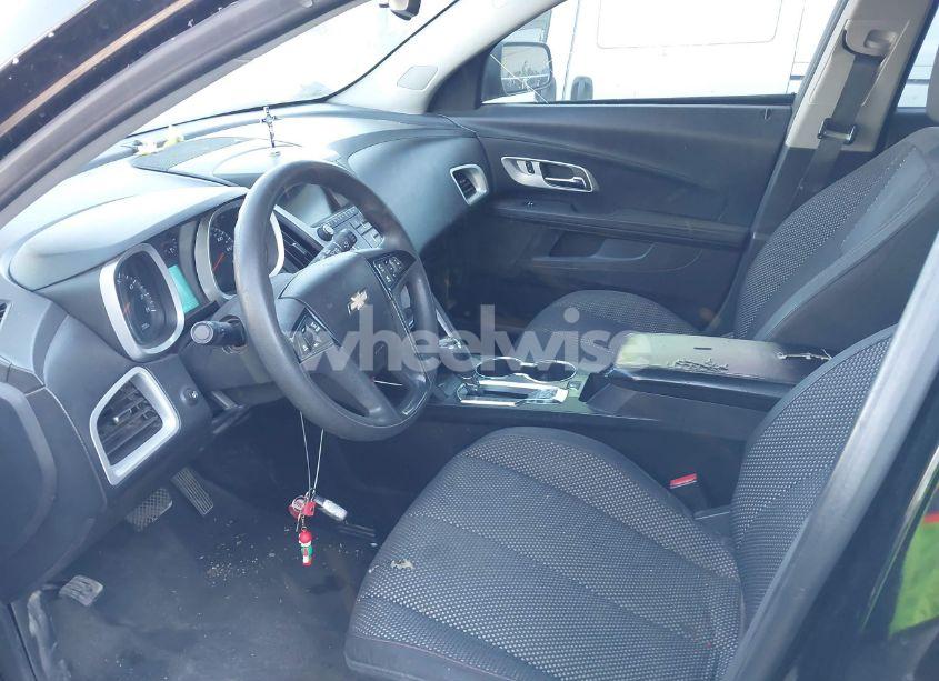 Photo 5 of 2017 Chevrolet Equinox LS (VIN 2GNALBEK4H1549757)