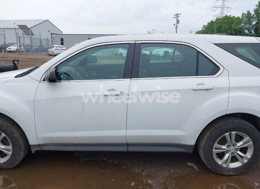 Photo 15 of 2017 Chevrolet Equinox LS (VIN 2GNALBEK4H1563206)