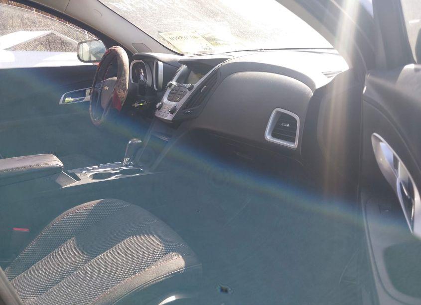 Photo 5 of 2017 Chevrolet Equinox LS (VIN 2GNALBEK4H1571127)